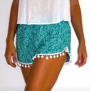 Pom Pom pattern shorts